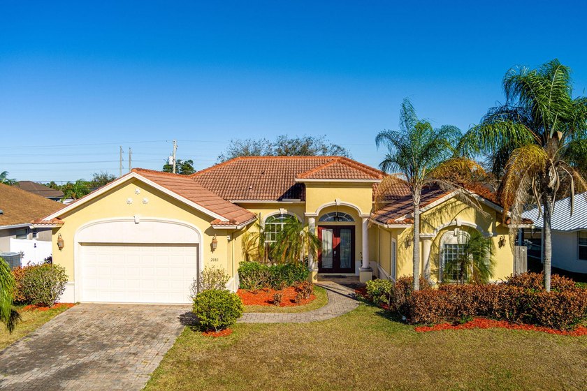 Welcome to this beautifully upgraded home located in the heart - Beach Home for sale in Port Saint Lucie, Florida on Beachhouse.com