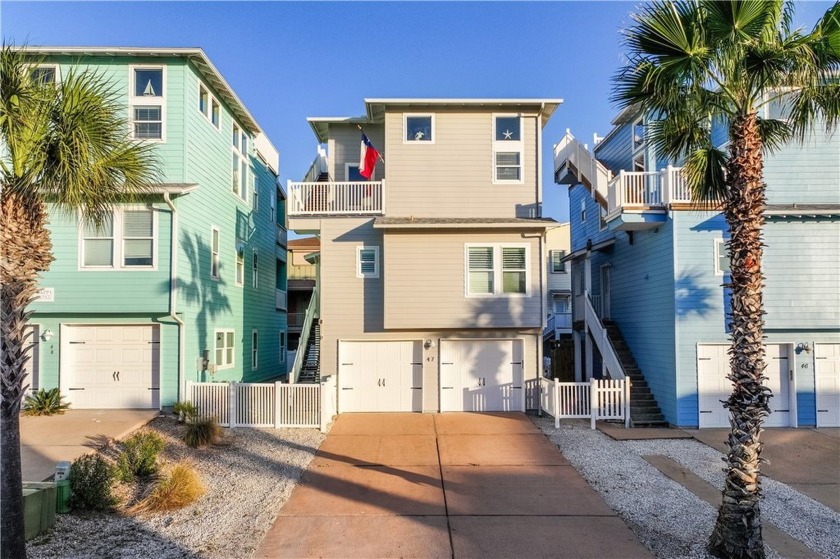 Welcome to this beautifully designed 4-bedroom, 3.5-bath beach - Beach Condo for sale in Port Aransas, Texas on Beachhouse.com