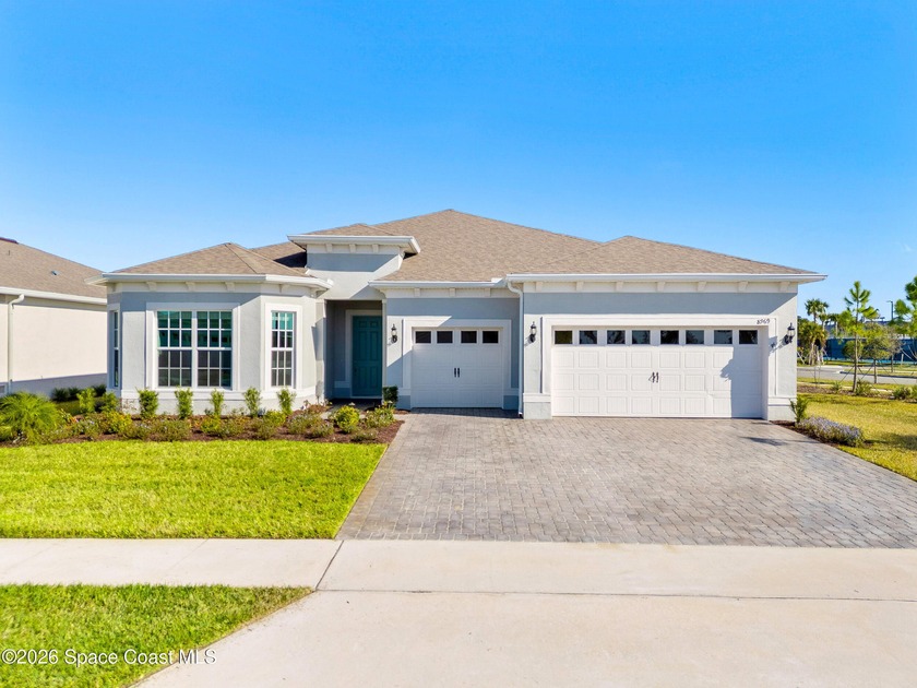 Live the Florida lifestyle in this stunning lakefront home - Beach Home for sale in Melbourne, Florida on Beachhouse.com