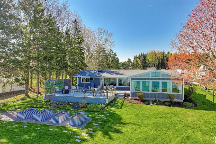 SECOND CHANCES DON*T COME OFTEN, BUT HERE IS ONE FOR A LUCKY - Beach Home for sale in Ontario, New York on Beachhouse.com