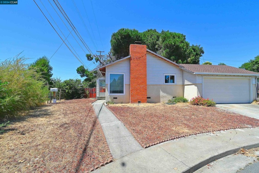 Fabulous opportunity to update, remodel and repair to make it - Beach Home for sale in Vallejo, California on Beachhouse.com