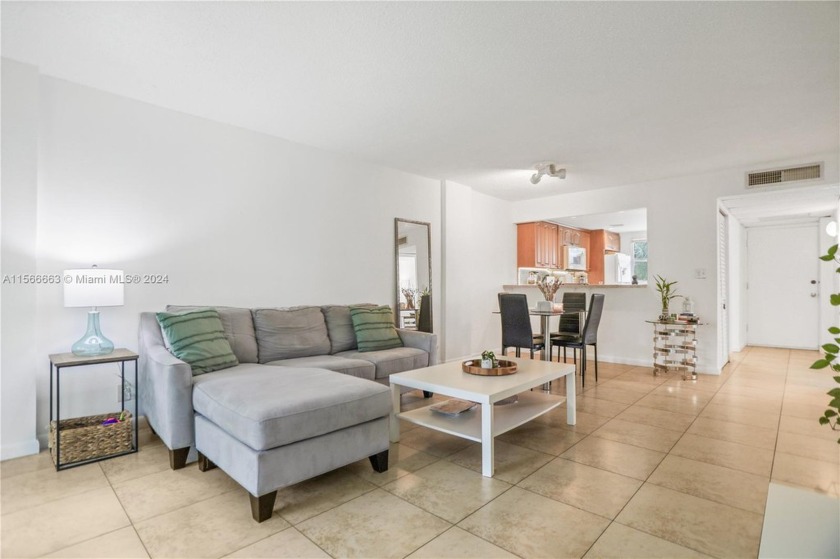 SELLER OFFERING $5,000 TOWARDS REMAINDER OF 2024 MAINTENANCE - Beach Condo for sale in Oakland Park, Florida on Beachhouse.com