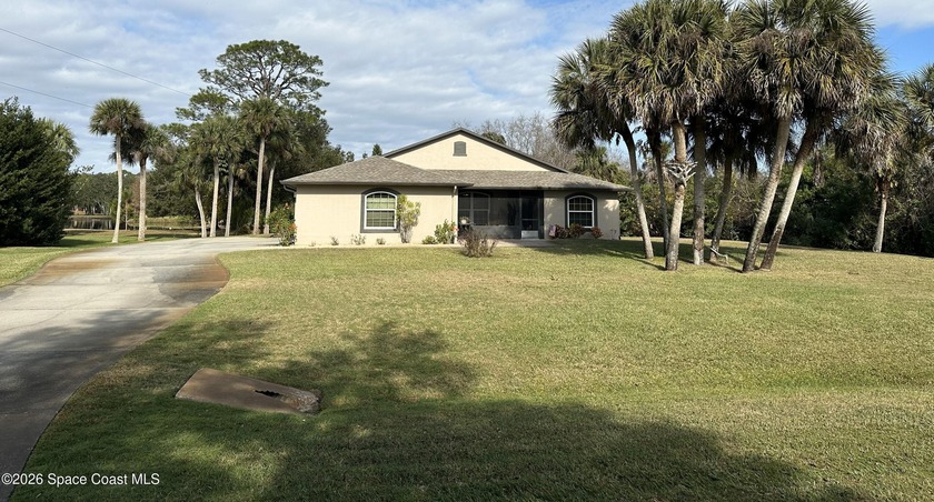 Welcome to 3420 Fox Wood Dr., a beautifully updated 4 bedroom - Beach Home for sale in Titusville, Florida on Beachhouse.com