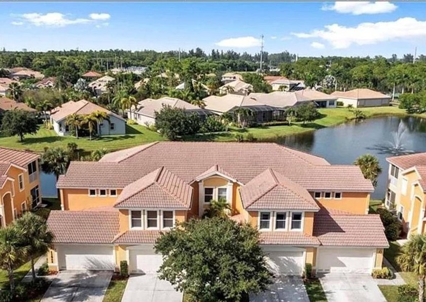 Beautiful Turnkey 1st-floor Coach Home in Avalon Preserve - Beach Condo for sale in Fort Myers, Florida on Beachhouse.com