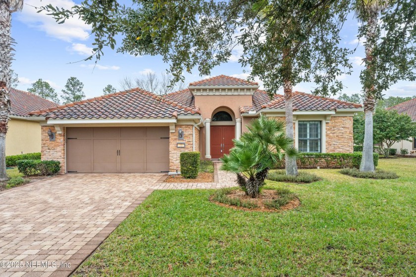 Welcome to gated 55+ Del Webb Ponte Vedra in Nocatee. This - Beach Home for sale in Ponte Vedra, Florida on Beachhouse.com
