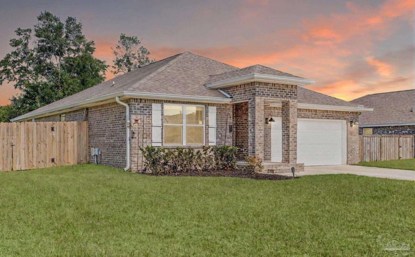 ** VA ASSUMABLE LOAN** Welcome to Mills Lakes Estates! This - Beach Home for sale in Pensacola, Florida on Beachhouse.com