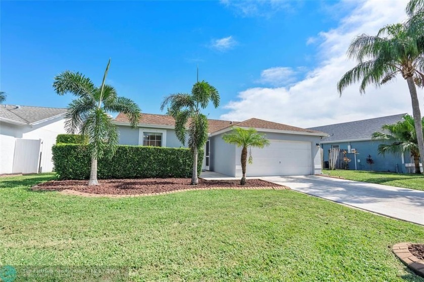 Amazing opportunity to own a home in charming Waterway Cove - Beach Home for sale in Wellington, Florida on Beachhouse.com