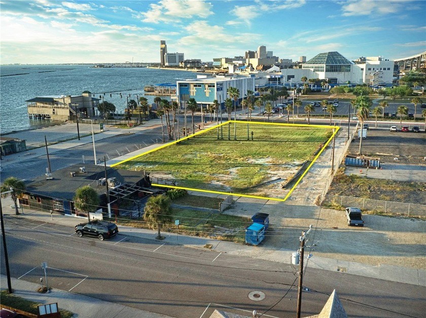 Coastal Paradise Opportunity in Corpus Christi. It is directly - Beach Lot for sale in Corpus Christi, Texas on Beachhouse.com