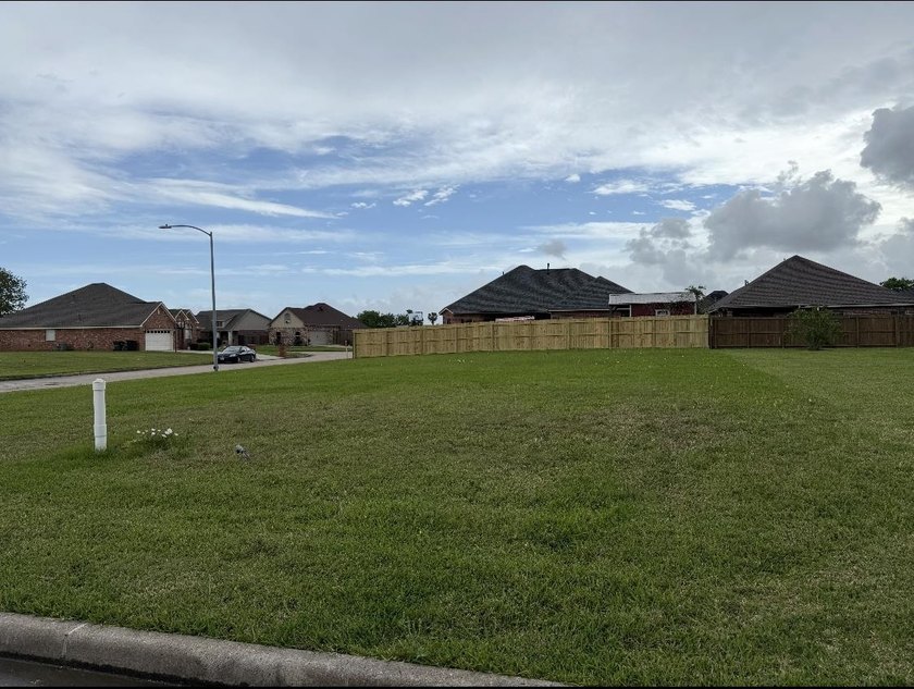 Great corner residential lot in a nice neighborhood.  Convenient - Beach Lot for sale in Port Arthur, Texas on Beachhouse.com