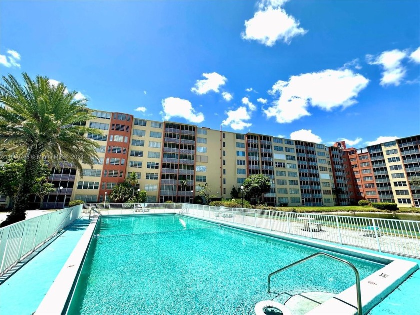 Luxury Meets Location in Aventura! This beautifully maintained - Beach Condo for sale in Miami, Florida on Beachhouse.com