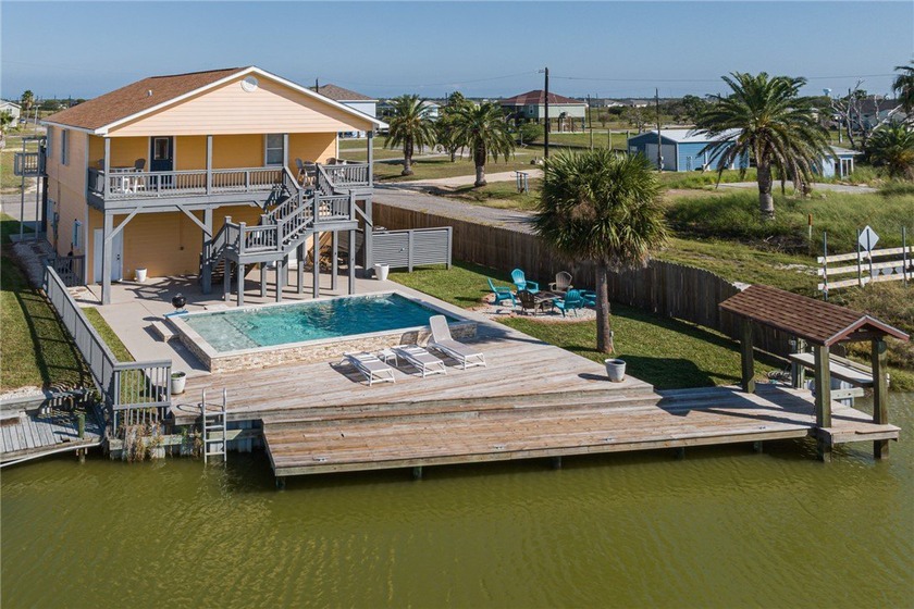 our Dream Waterfront Oasis Awaits! This canal home with a heated - Beach Home for sale in Rockport, Texas on Beachhouse.com