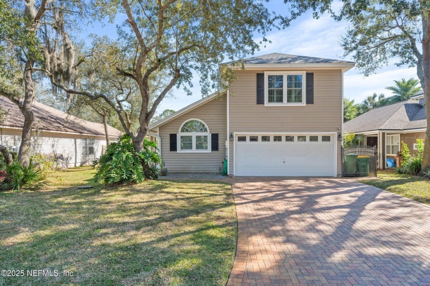 Welcome to your new POOL HOME.  Pool is fully enclosed and - Beach Home for sale in Jacksonville Beach, Florida on Beachhouse.com