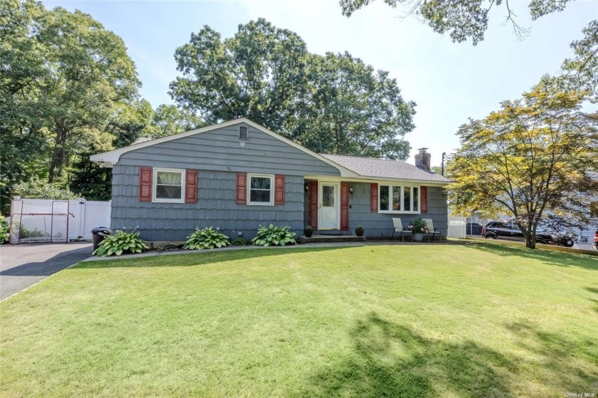 Move right in to this beautifully maintained ranch in the quaint - Beach Home for sale in Ridge, New York on Beachhouse.com