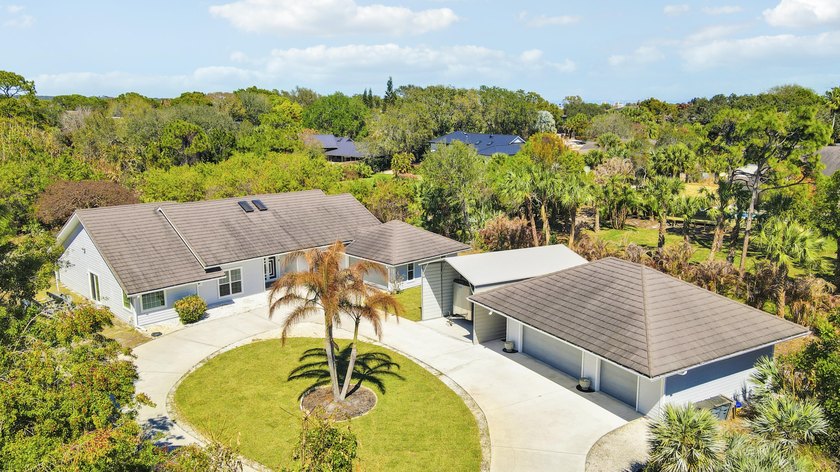 Welcome to your own private compound in Sugarhill, one of the - Beach Home for sale in Jensen Beach, Florida on Beachhouse.com