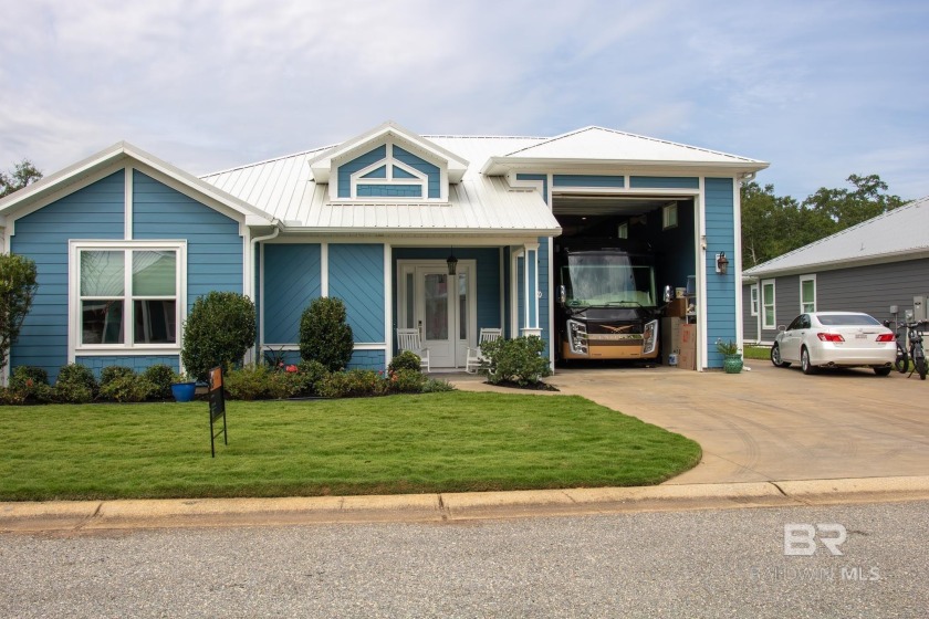 Come and tour this beautifully appointed, RV Coach Home with an - Beach Home for sale in Foley, Alabama on Beachhouse.com