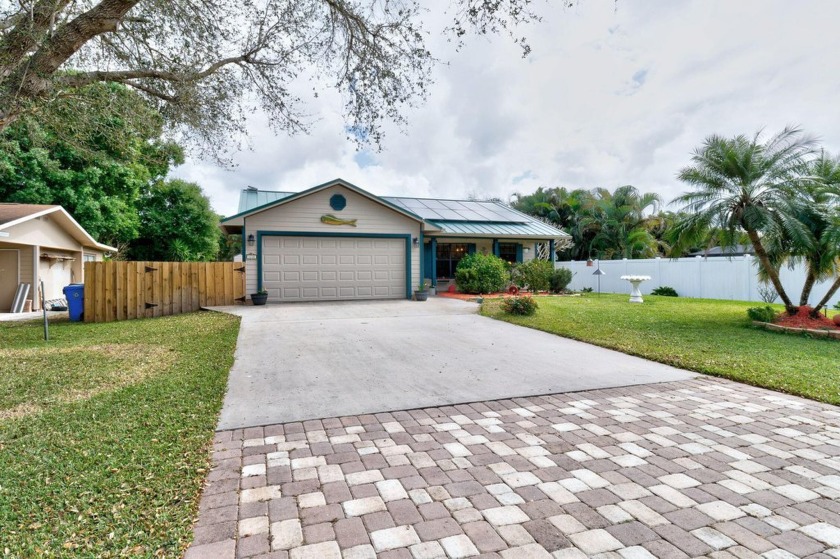 IPOOL HOME Immaculate,well maintained cozy cottage w/sparkling - Beach Home for sale in Vero Beach, Florida on Beachhouse.com