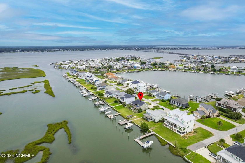 Step into this beautifully renovated canal front home with - Beach Home for sale in Atlantic Beach, North Carolina on Beachhouse.com