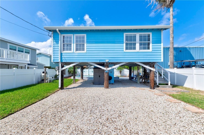 Looking for a cozy coastal get away? Look no further! This - Beach Home for sale in Port Aransas, Texas on Beachhouse.com