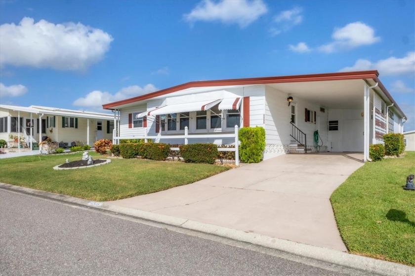 PRICE IMPROVEMENT OF $30,000! Welcome Home to this Turn-key - Beach Home for sale in Ellenton, Florida on Beachhouse.com