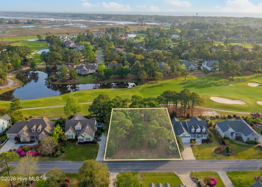 Discover the perfect canvas for your dream coastal relocation in - Beach Lot for sale in Southport, North Carolina on Beachhouse.com