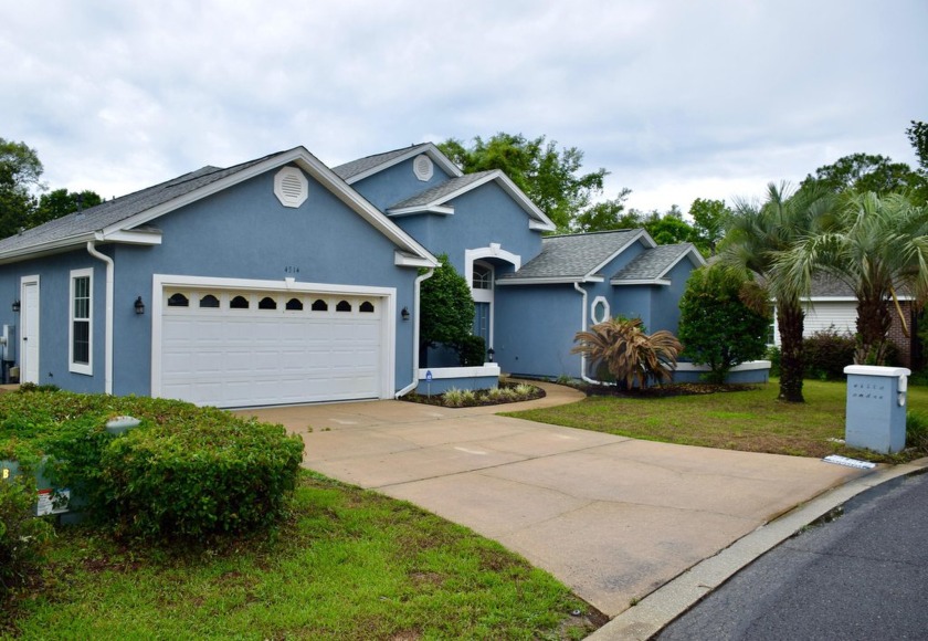Contemporary lake front home located in Bluewater Bay.  German - Beach Home for sale in Niceville, Florida on Beachhouse.com