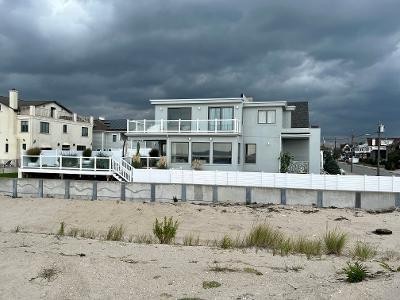This is an amazing Ocean Front home !
This home features views - Beach Home for sale in Brooklyn, New York on Beachhouse.com