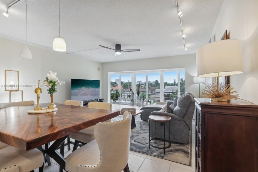 Discover your perfect getaway in this stunning waterfront condo - Beach Condo for sale in Fort Lauderdale, Florida on Beachhouse.com