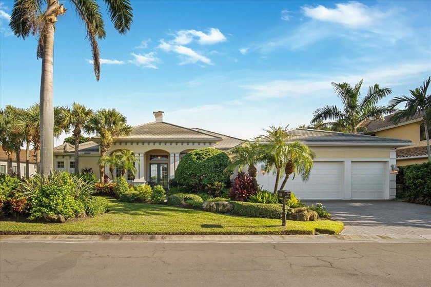 Imagine a picturesque John Canon home nestled within the - Beach Home for sale in Palmetto, Florida on Beachhouse.com