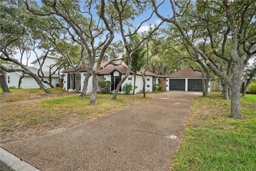 CHECK OUT THE NEW AND IMPROVED PRICE! Welcome to 107 Cherry - Beach Home for sale in Rockport, Texas on Beachhouse.com