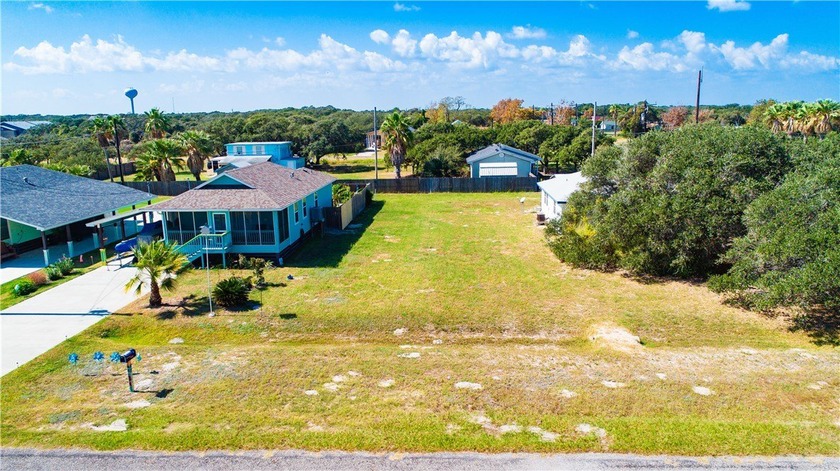 Coastal lot in Rockport, TX-Build your dreams! Prime location! - Beach Lot for sale in Rockport, Texas on Beachhouse.com