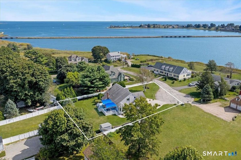 Coastal Living with Water Views Set on a private cul-de-sac - Beach Home for sale in Old Saybrook, Connecticut on Beachhouse.com