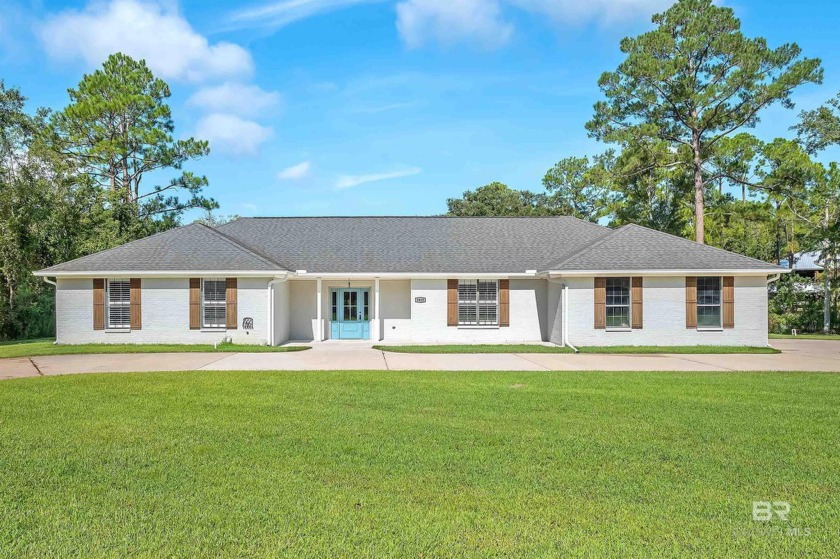 Completely remodeled, stunning home on 1.8 acres and - Beach Home for sale in Elberta, Alabama on Beachhouse.com