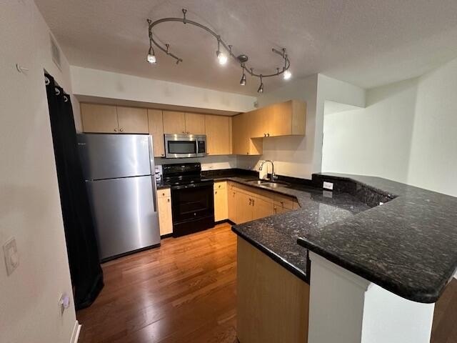 Investors welcome- rent immediately -rent 2 times per year- 90 - Beach Condo for sale in Boynton Beach, Florida on Beachhouse.com