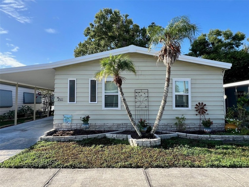 WATERFRONT: Gorgeous waterfront home in Paradise Island with - Beach Home for sale in Largo, Florida on Beachhouse.com