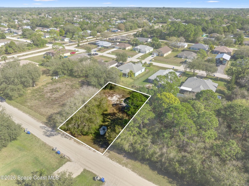 A Rare Opportunity to Build Your Dream Lifestyle. This beautiful - Beach Lot for sale in Vero Beach, Florida on Beachhouse.com