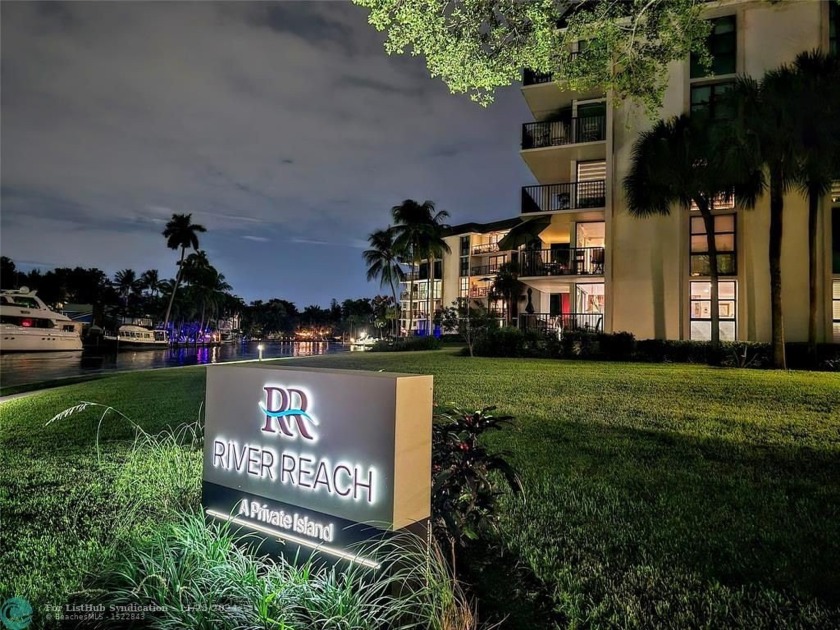 Above the trees with miles of eastern and southeastern skyline - Beach Condo for sale in Fort Lauderdale, Florida on Beachhouse.com