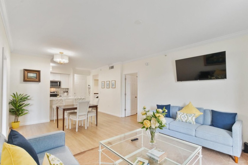 Beautifully remodeled unit in the best downtown location, with - Beach Condo for sale in West Palm Beach, Florida on Beachhouse.com