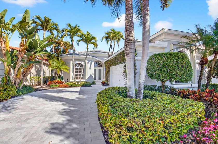 This open and bright 3 bdrm 3 bath home is the one you want! - Beach Home for sale in Delray Beach, Florida on Beachhouse.com