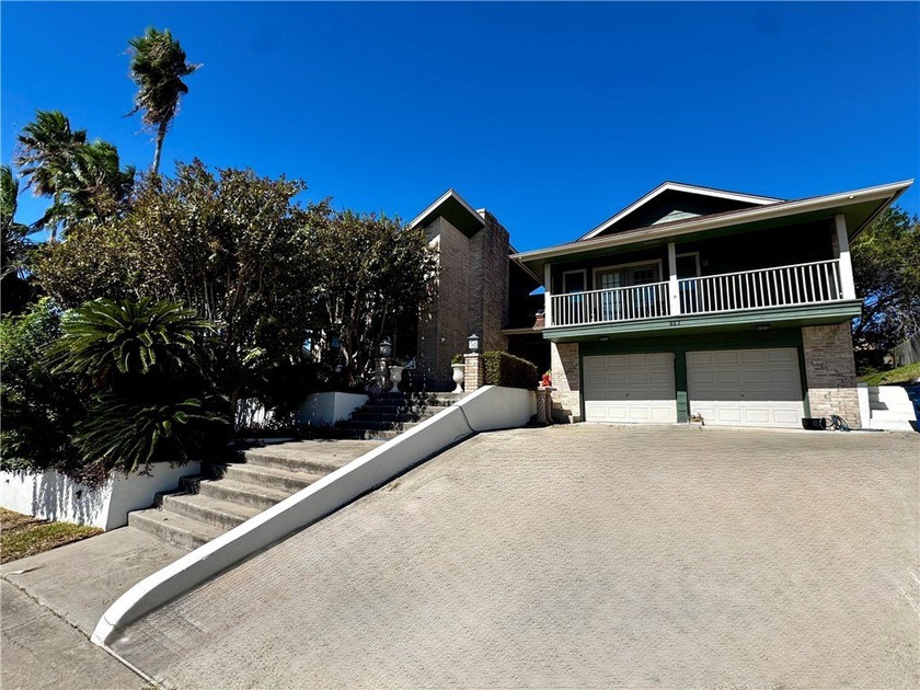 Experience the ultimate in coastal living in this stunning bay - Beach Home for sale in Portland, Texas on Beachhouse.com