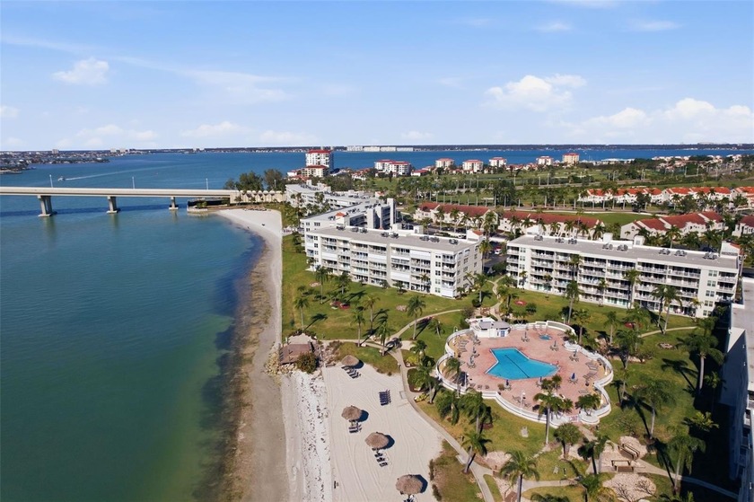 Under contract-accepting backup offers. Isla del Sol Penthouse - Beach Condo for sale in St. Petersburg, Florida on Beachhouse.com