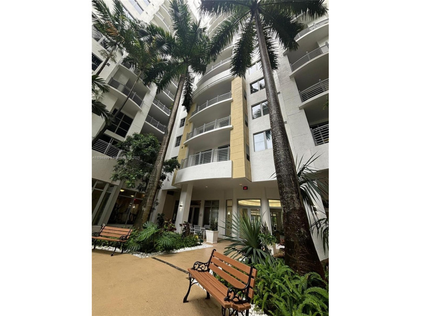 A two bedroom , two bathroom unit in the heart of Hollywood - Beach Condo for sale in Hollywood, Florida on Beachhouse.com
