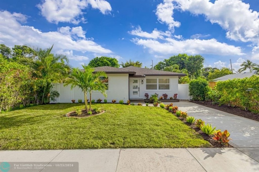 Discover the perfect blend of style & comfort in this 4BD/3BA - Beach Home for sale in West Palm Beach, Florida on Beachhouse.com