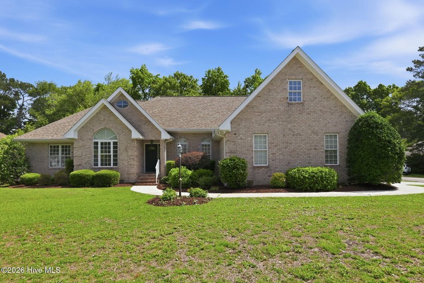 One story brick ranch with spilt floor plan. Enter into a foyer - Beach Home for sale in Morehead City, North Carolina on Beachhouse.com