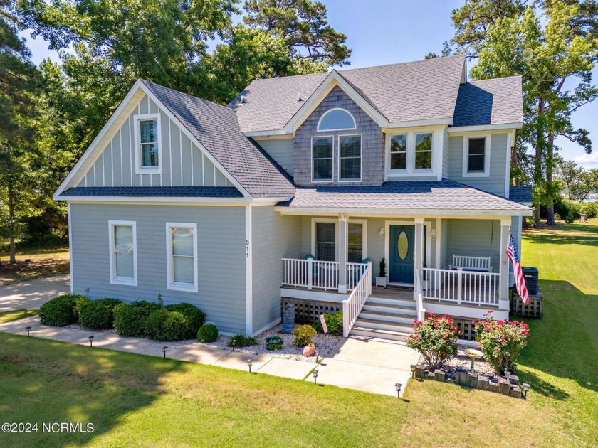 Spacious 4 Bedroom, 2.5 bath home only 10 minutes to the beach! - Beach Home for sale in Harbinger, North Carolina on Beachhouse.com