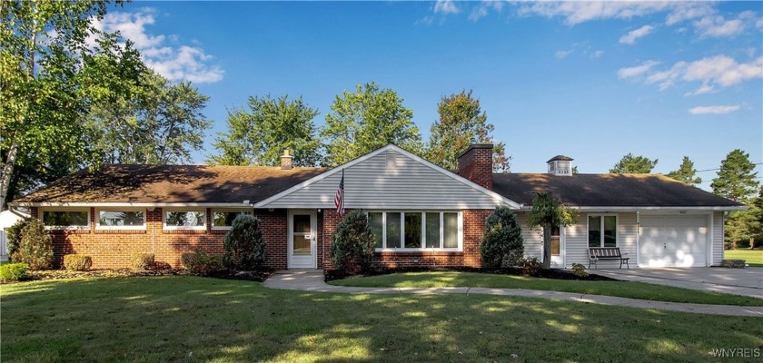 Watch the sunrise every morning over Tonawanda Creek from this - Beach Home for sale in Pendleton, New York on Beachhouse.com