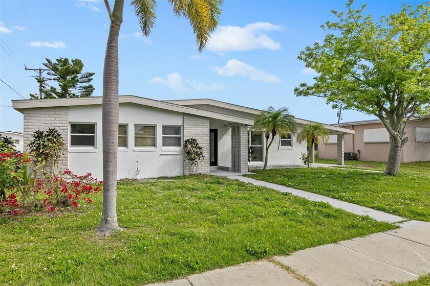 One or more photo(s) has been virtually staged. Price Reduced!!! - Beach Home for sale in Port Charlotte, Florida on Beachhouse.com