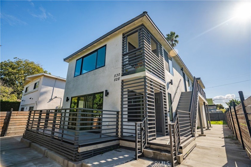 Luxury 2025 Rebuild: Existing duplex completely taken down to - Beach Townhome/Townhouse for sale in Venice, California on Beachhouse.com