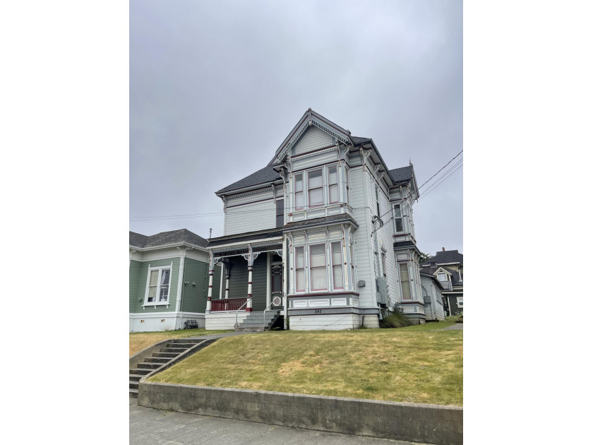 Discover this charming 7 unit Victorian-style apartment complex - Beach Home for sale in Eureka, California on Beachhouse.com