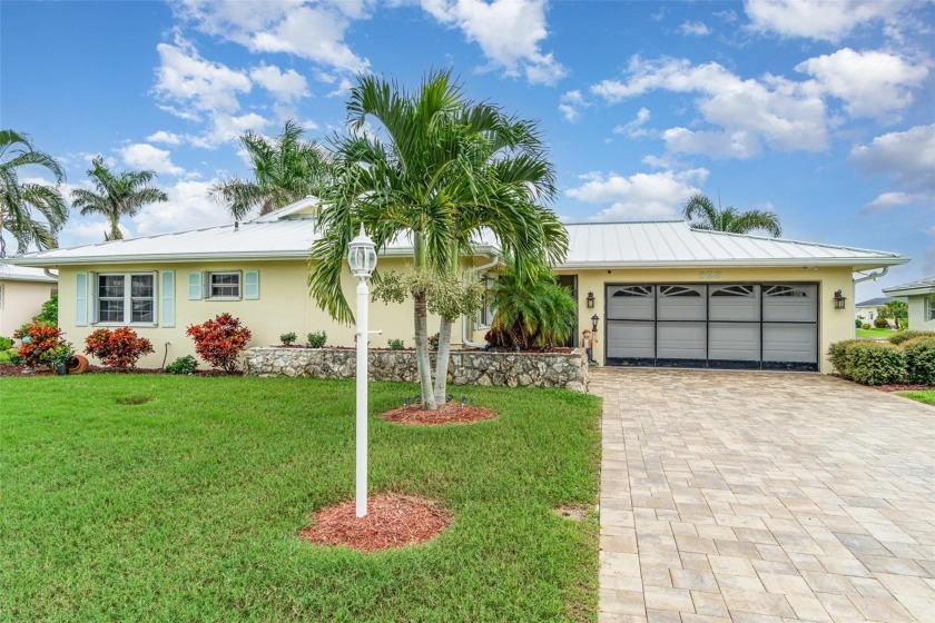 Stunning Waterfront Retreat in Punta Gorda Isles.

Welcome to - Beach Home for sale in Punta Gorda, Florida on Beachhouse.com