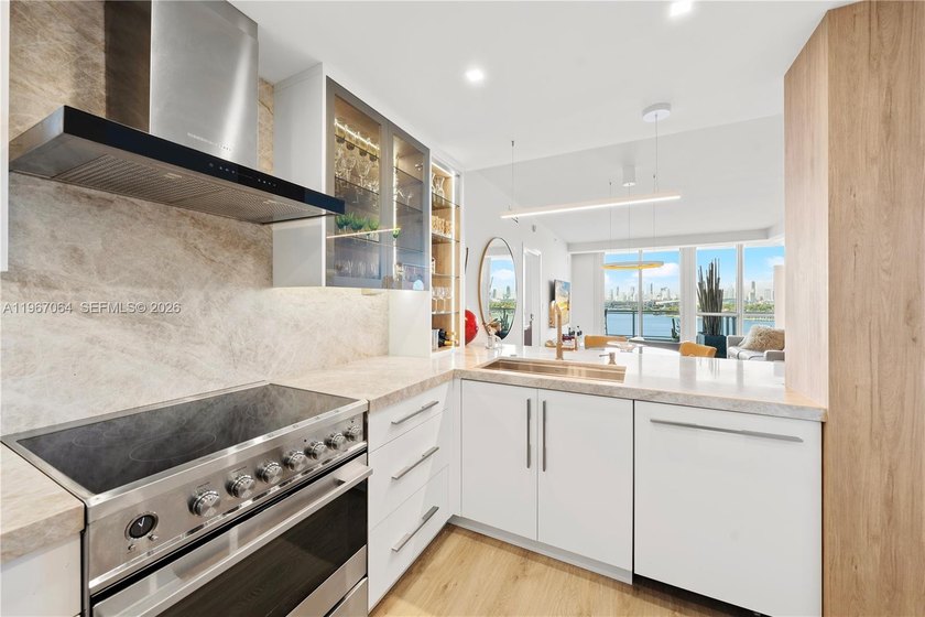 Professionally Remodeled 2BD/2BA Premier Corner w/ Oversized - Beach Condo for sale in Miami Beach, Florida on Beachhouse.com